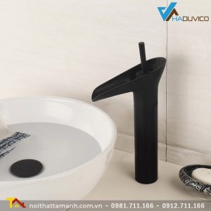 Vòi rửa lavabo Haduvico Đen VR012 Vòi rửa lavabo Haduvico Đen VR012