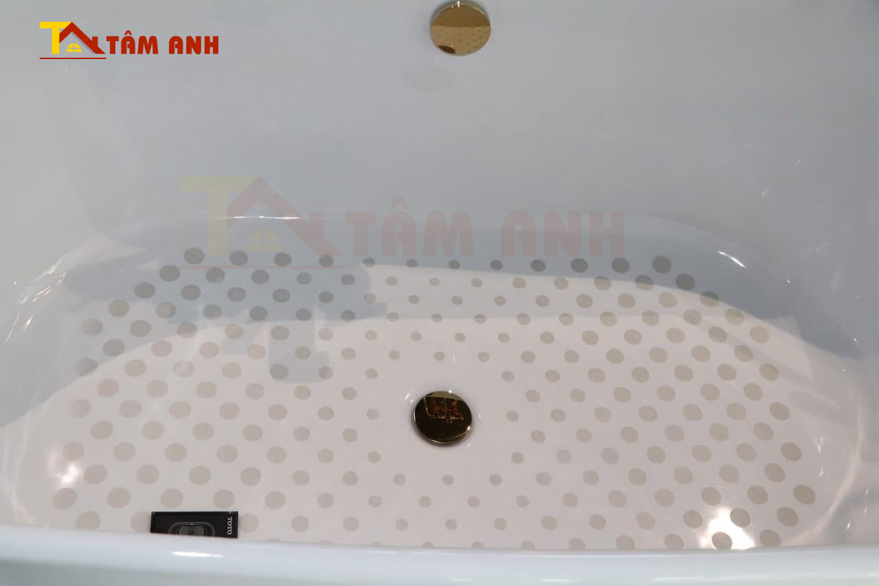 Đáy bồn có vân nổi chống trơn trượt - Chân bồn điêu khắc mạ vàng tinh tế- Bồn tắm nằm TOTO FBY1756PTGE#W